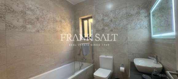 3 bedrooms Penthouse in Victoria, Malta No. 6138 13