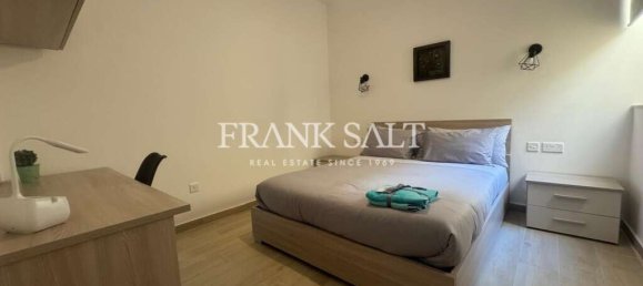 3 bedrooms Penthouse in Victoria, Malta No. 6138 10