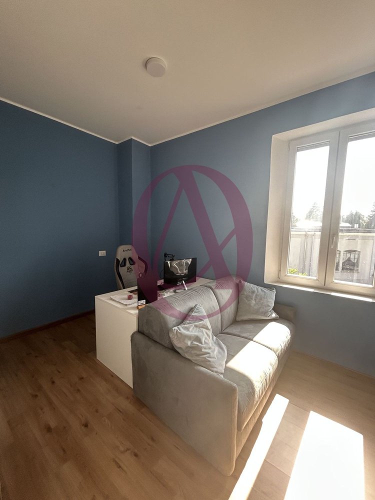 Apartamento de 3 dormitorios en Gorla Minore, Italy No. 363541