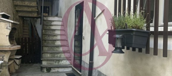 Apartamento de 3 dormitorios en Gorla Minore, Italy No. 363541 12