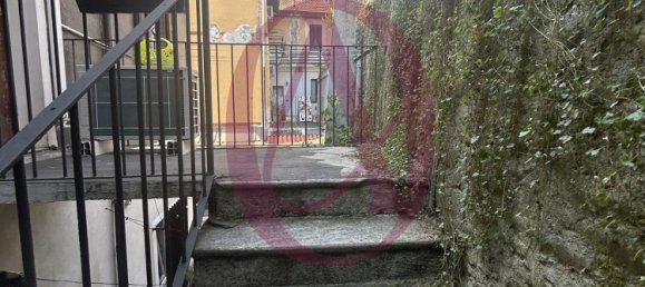 Apartamento de 3 dormitorios en Gorla Minore, Italy No. 363541 46