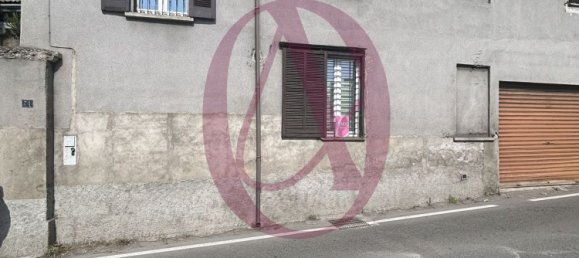 Apartamento de 3 dormitorios en Gorla Minore, Italy No. 363541 48