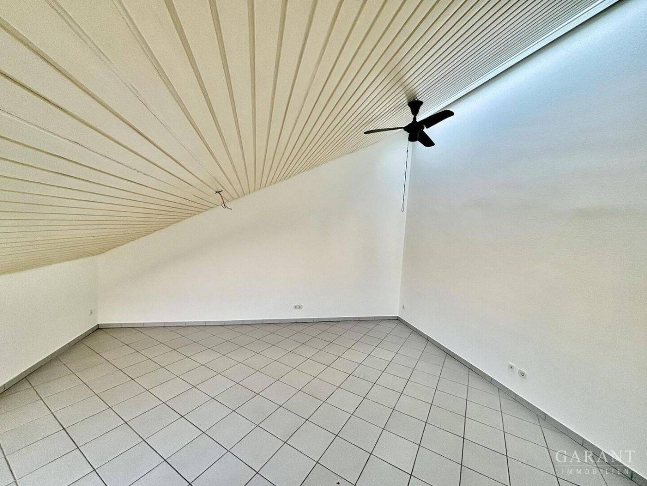 2 Schlafzimmer Wohnung in Stuttgart, Germany, Nr. 3387