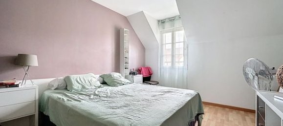 3 bedrooms House in Val-d'Oise, France No. 306899 5