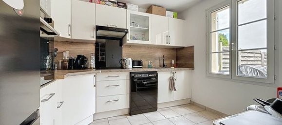 3 bedrooms House in Val-d'Oise, France No. 306899 4