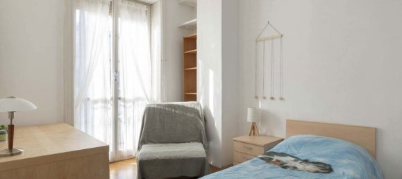 3 rooms Apartment in Milan, Italy No. 246879 7