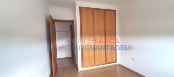 3 chambres Appartement à Oliveira de Azemeis, Portugal No. 81444 9