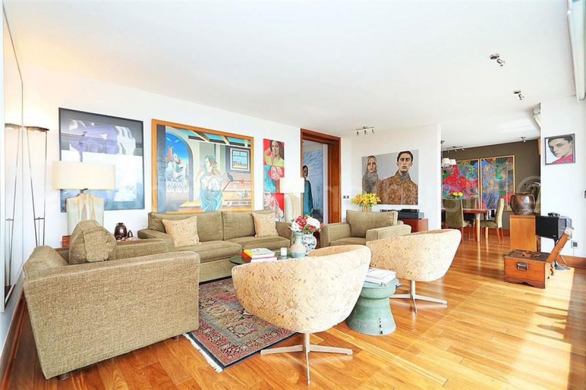 4 bedrooms Apartment in Santiago, Chile No. 4866