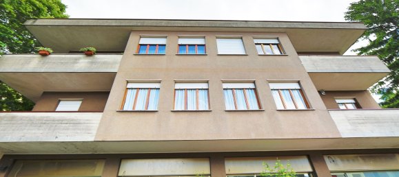 4 rooms Commercial property in Rescaldina, Italy No. 56684 3