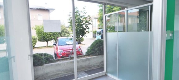 4 rooms Commercial property in Rescaldina, Italy No. 56684 10