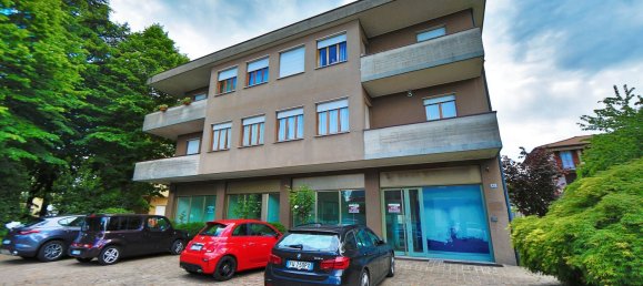 4 rooms Commercial property in Rescaldina, Italy No. 56684 2