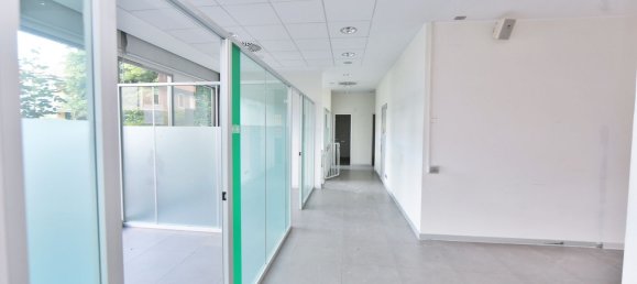 4 rooms Commercial property in Rescaldina, Italy No. 56684 9