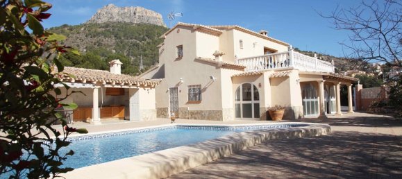 5 bedrooms Villa in Calpe, Spain No. 12412 2