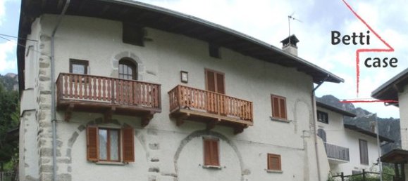 6-salle Maison à Roncobello, Italy No. 95733 2