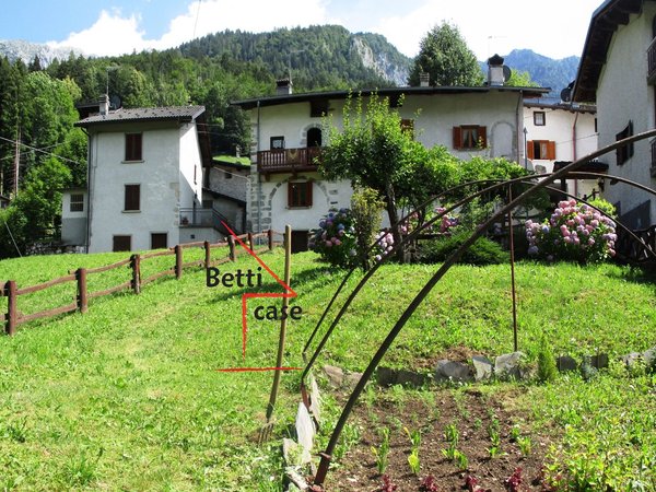 6-salle Maison à Roncobello, Italy No. 95733