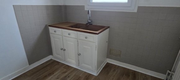 2 chambres Appartement à Étampes-sur-Marne, France No. 153349 6