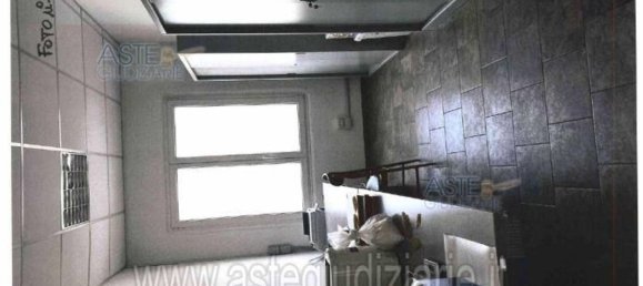 Propiedad comercial en Castel d'Ario, Italy 1255 m² No. 233951 9