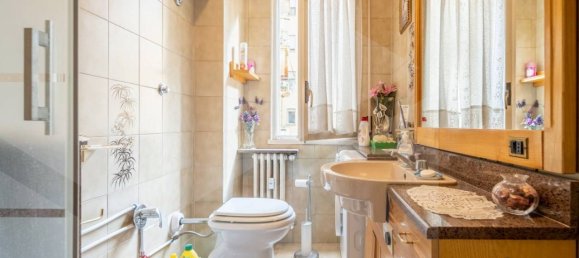 3-salle Appartement à Rome, Italy No. 20235 36