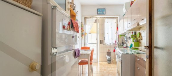 3-salle Appartement à Rome, Italy No. 20235 8