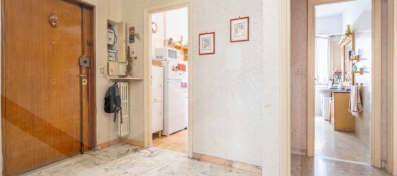 3-salle Appartement à Rome, Italy No. 20235 7