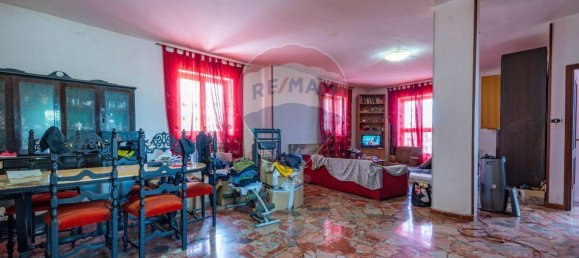 3-salle Appartement à Guidonia Montecelio, Italy No. 168079 4