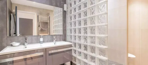 3 bedrooms Apartment in Paris, France No. 166096 13