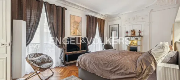 4 chambres Appartement à Paris, France No. 168717 5