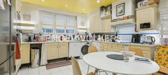 4 chambres Appartement à Paris, France No. 168717 4