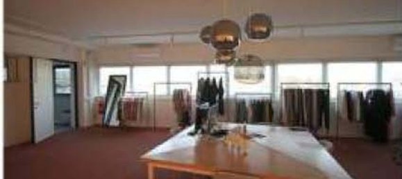 956m² Commercial property in Rome, Italy No. 98732 2