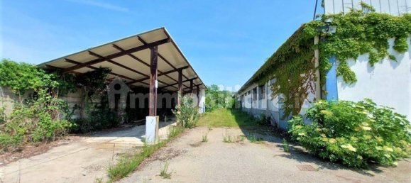 Lagerhaus in Romentino, Italy 5050m², Nr. 319554 8
