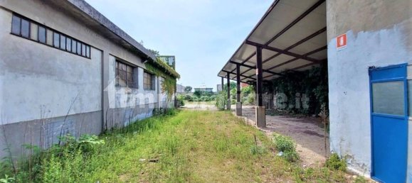 Lagerhaus in Romentino, Italy 5050m², Nr. 319554 4