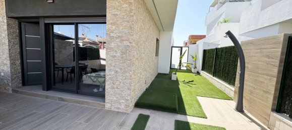 2 bedrooms House in Los Montesinos, Spain No. 164629 4