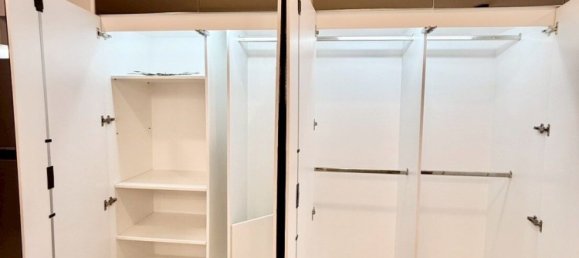 Apartamento em condomínio em Watthana, Thailand N.º 68701 10