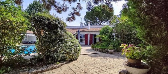 Villa de 5 dormitorios en Gard, France No. 346583 12