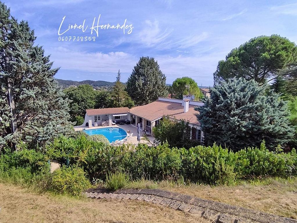 Villa de 5 dormitorios en Gard, France No. 346583