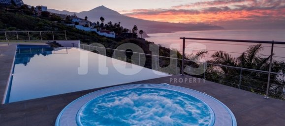 5 bedrooms Villa in El Sauzal, Spain No. 13840 3