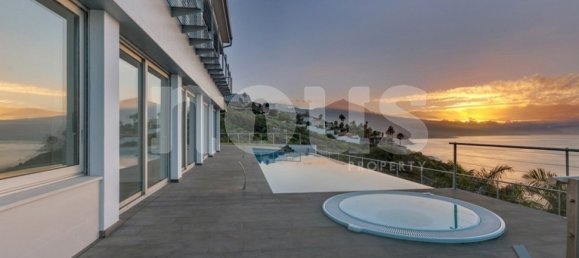 5 bedrooms Villa in El Sauzal, Spain No. 13840 4