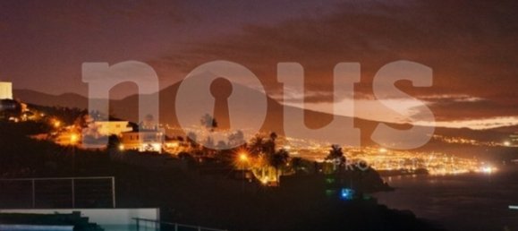 5 bedrooms Villa in El Sauzal, Spain No. 13840 2