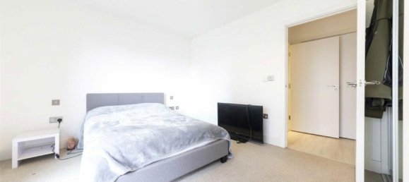 1 bedroom Apartment in Acton, United Kingdom No. 10044 5
