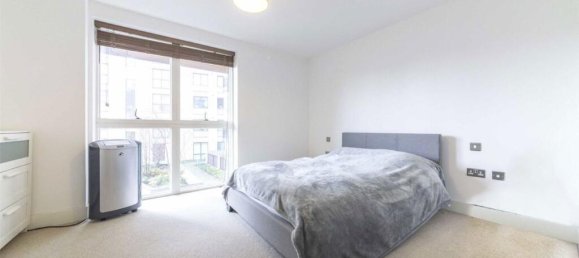 1 bedroom Apartment in Acton, United Kingdom No. 10044 3