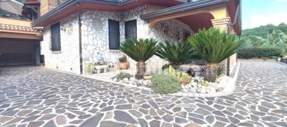 3 bedrooms Villa in Roccabascerana, Italy No. 345709 2