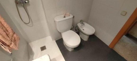 4 bedrooms Apartment in L'Hospitalet de Llobregat, Spain No. 173052 6