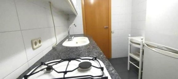 4 bedrooms Apartment in L'Hospitalet de Llobregat, Spain No. 173052 12