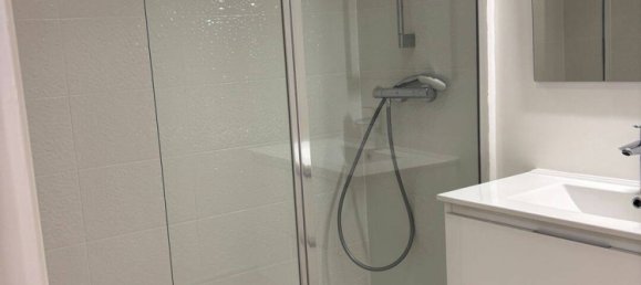 Квартира с 2 спальнями в Монтрёй, Франция № 333684 6