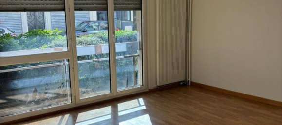 Квартира с 2 спальнями в Монтрёй, Франция № 333684 9