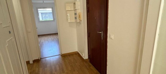 Квартира с 2 спальнями в Монтрёй, Франция № 333684 15