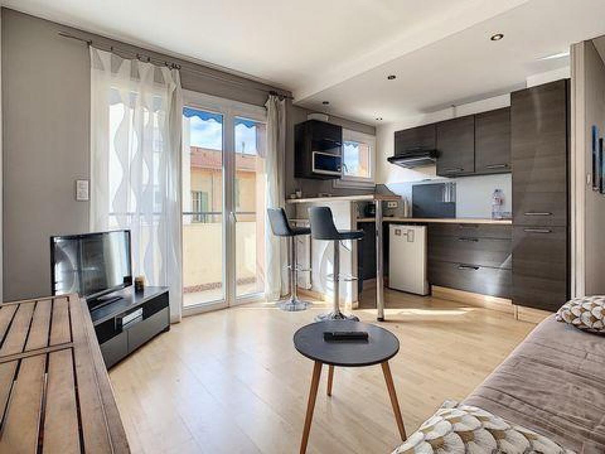 Studio in the Condo in Cannes, France No. 14711