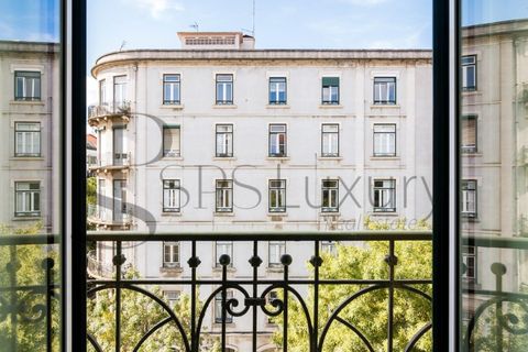 3 bedrooms Apartment in Lisbon, Portugal No. 197725