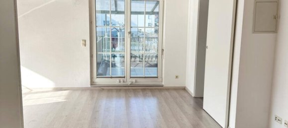 3 bedrooms Apartment in Esslingen, Germany No. 2219 4