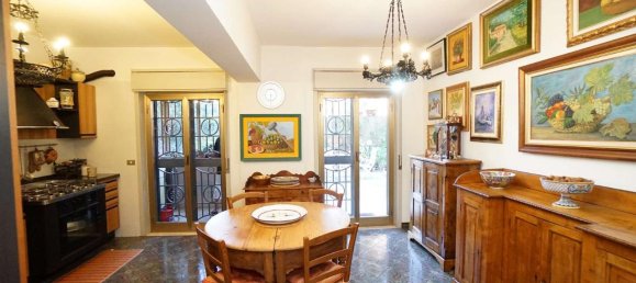 Apartamento de 5 divisões em Messina, Italy N.º 142104 12